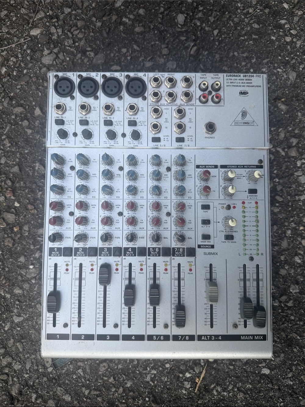 Eurorack UB1204-PRO Compact Silver Audio Mixer